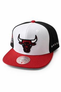 Mitchell & Ness NBA Core Snapback Bulls White Red 42
