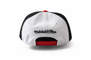 Mitchell & Ness NBA Core Snapback Bulls White Red 42